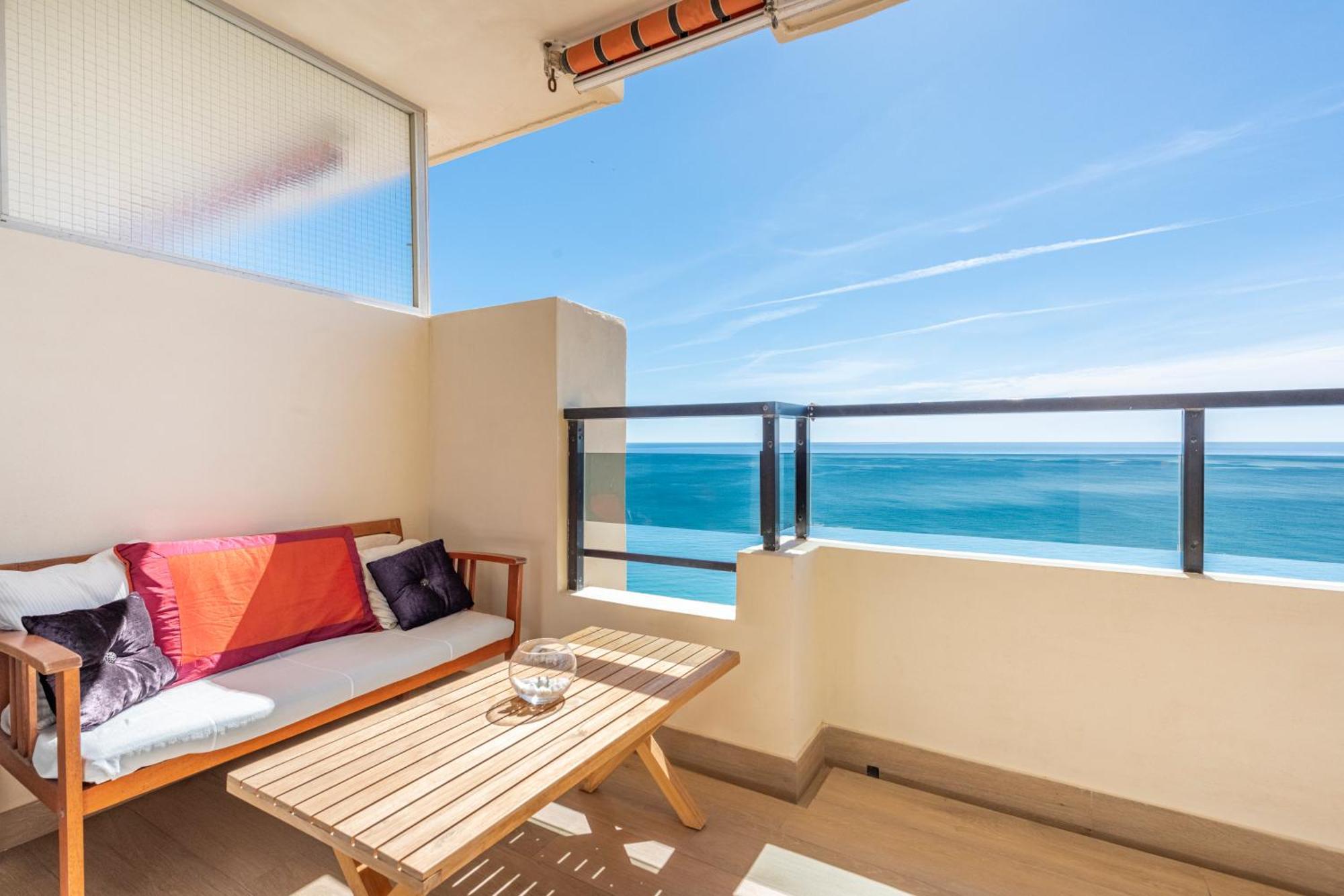 Beachfront -- New Luxury Apartment -- 1ª Linea Playa -- Fuengirola City Center -- Private Parking -- Panoramic Sea Views -- Extérieur photo