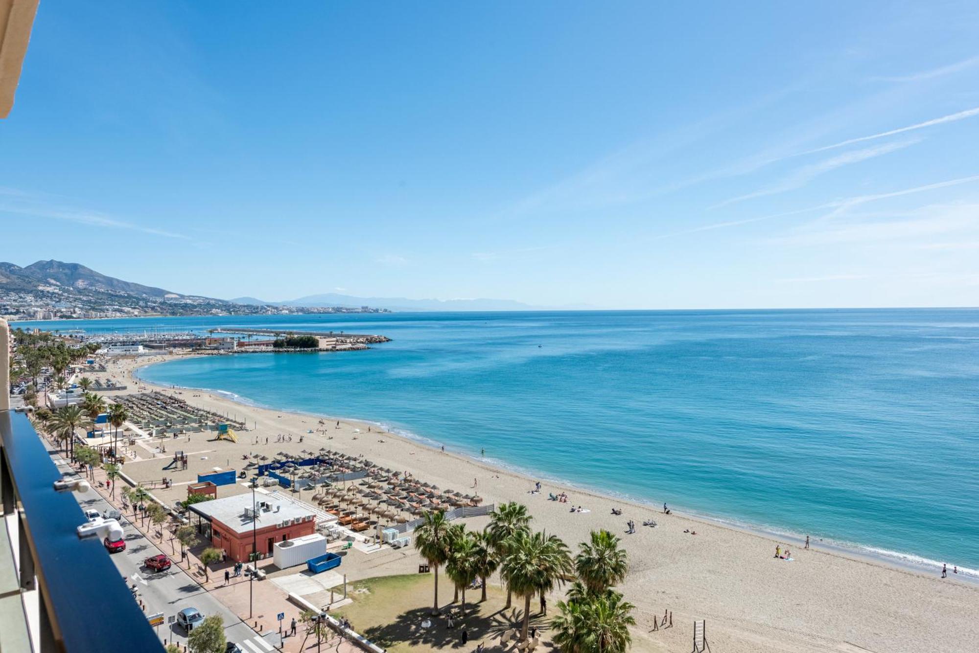 Beachfront -- New Luxury Apartment -- 1ª Linea Playa -- Fuengirola City Center -- Private Parking -- Panoramic Sea Views -- Extérieur photo